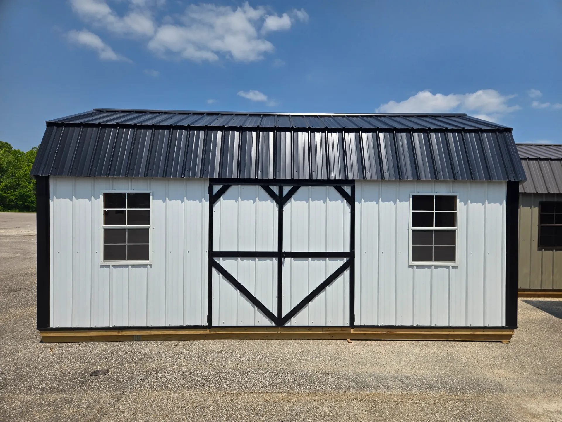 [EM022588] Lofted Barn 10X20