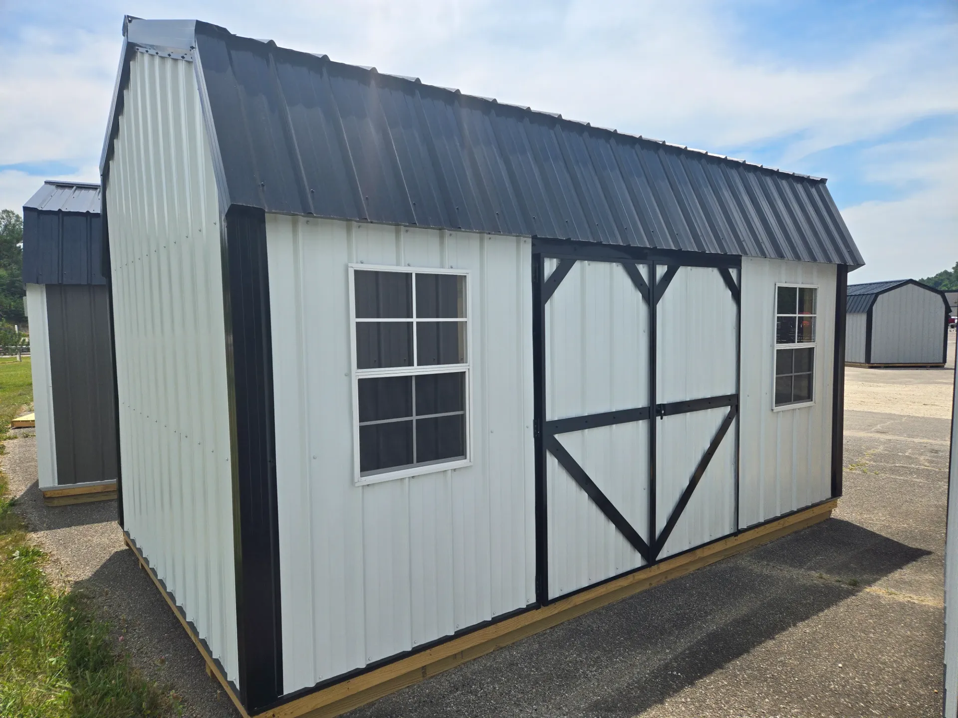 [EM0825263] Lofted Barn 10x20