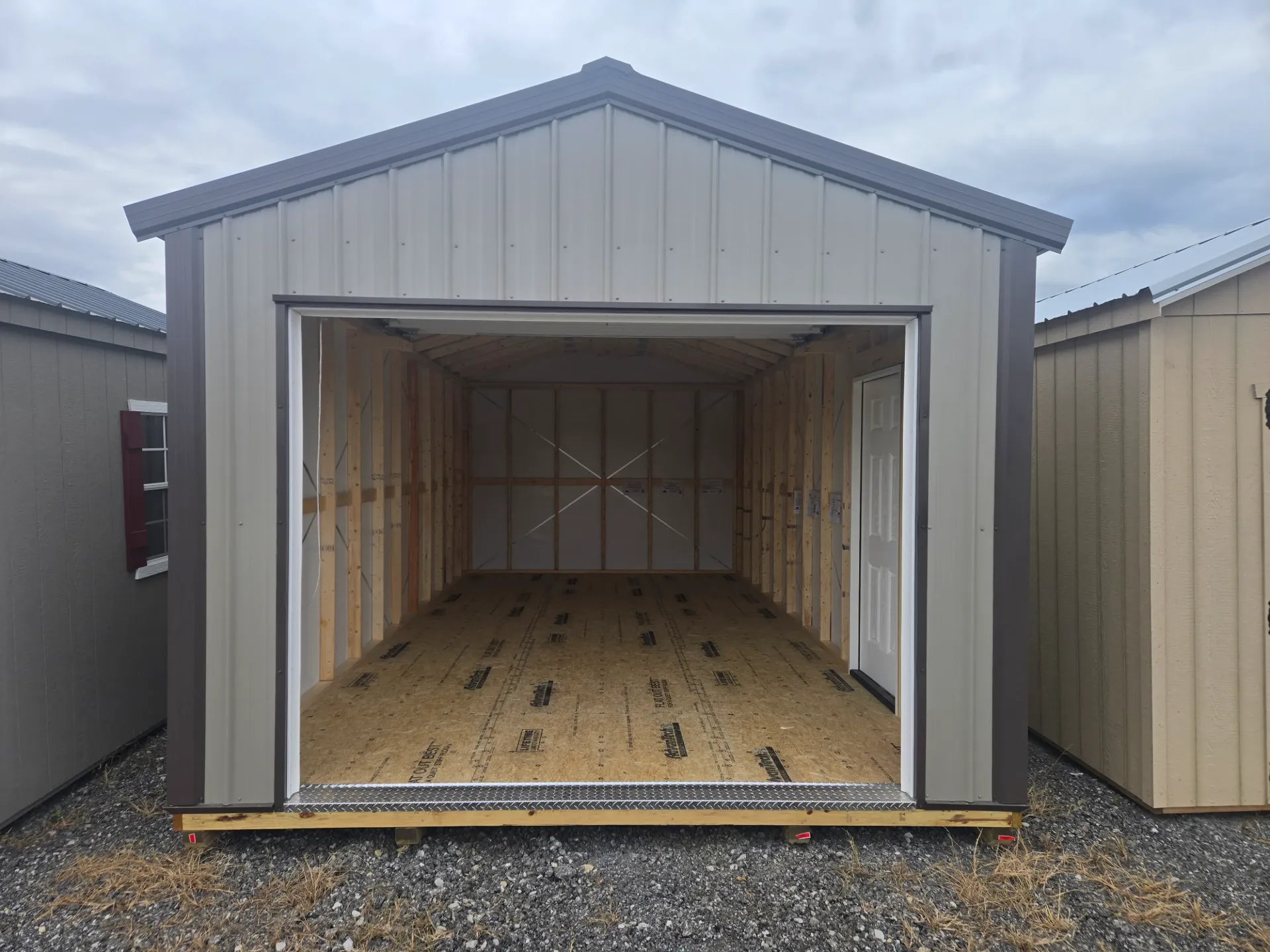 [EM1224276] High Wall Garage 12x24