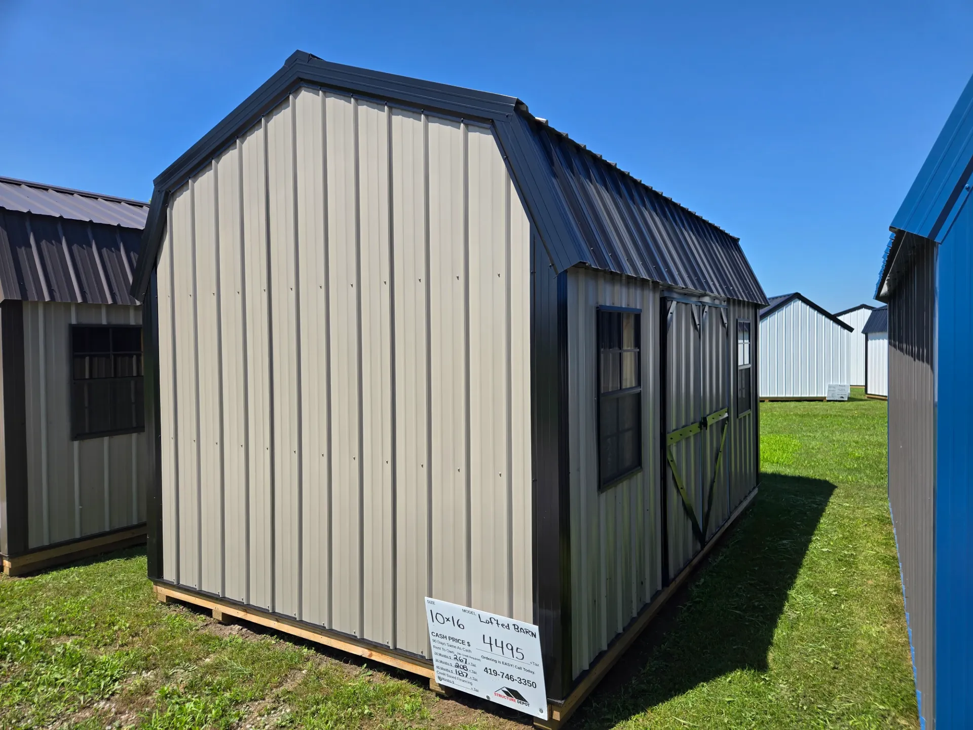 [EM0525183] Lofted Barn  10x12