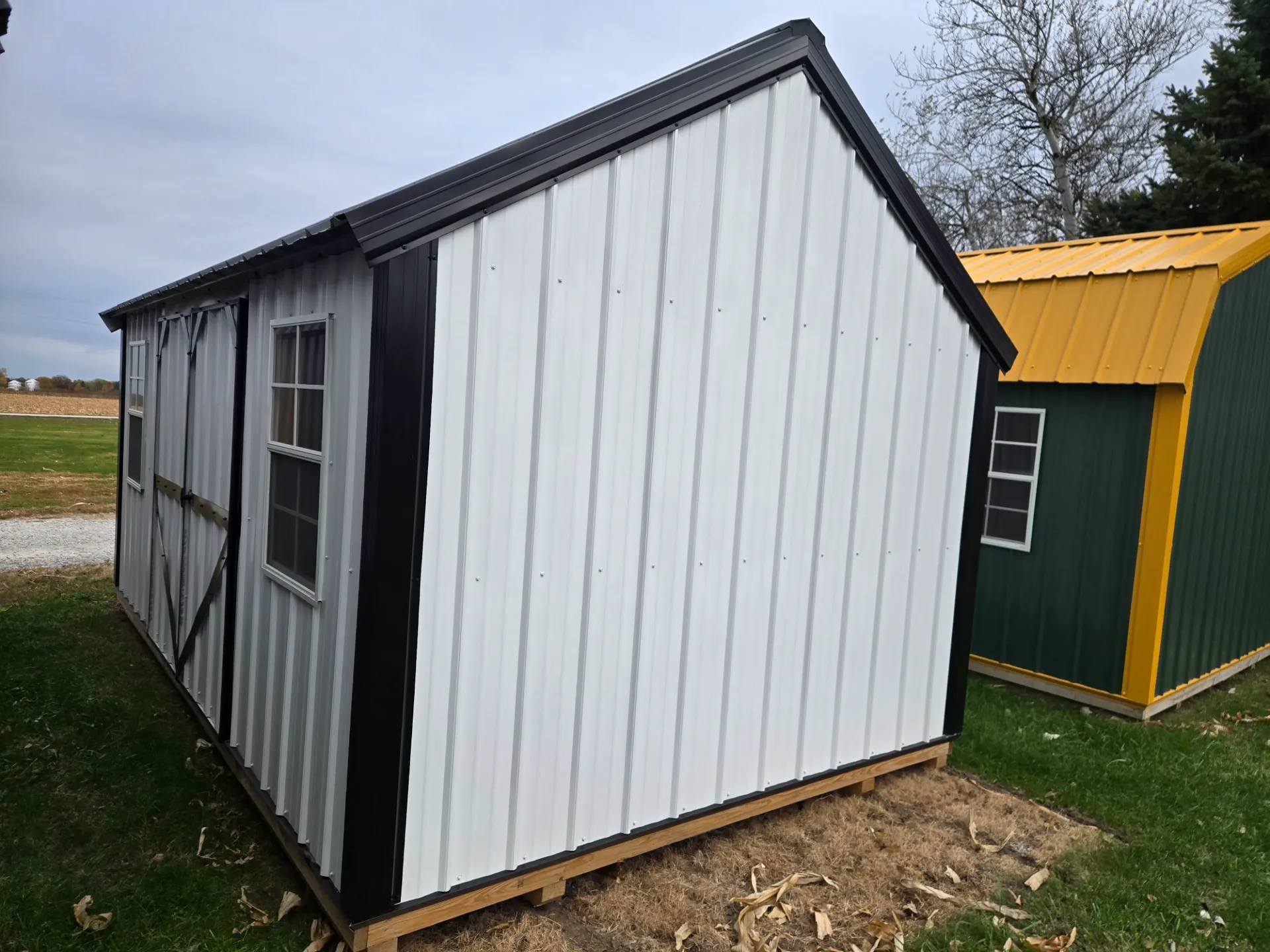 [EM0325134] Ranch 10x16