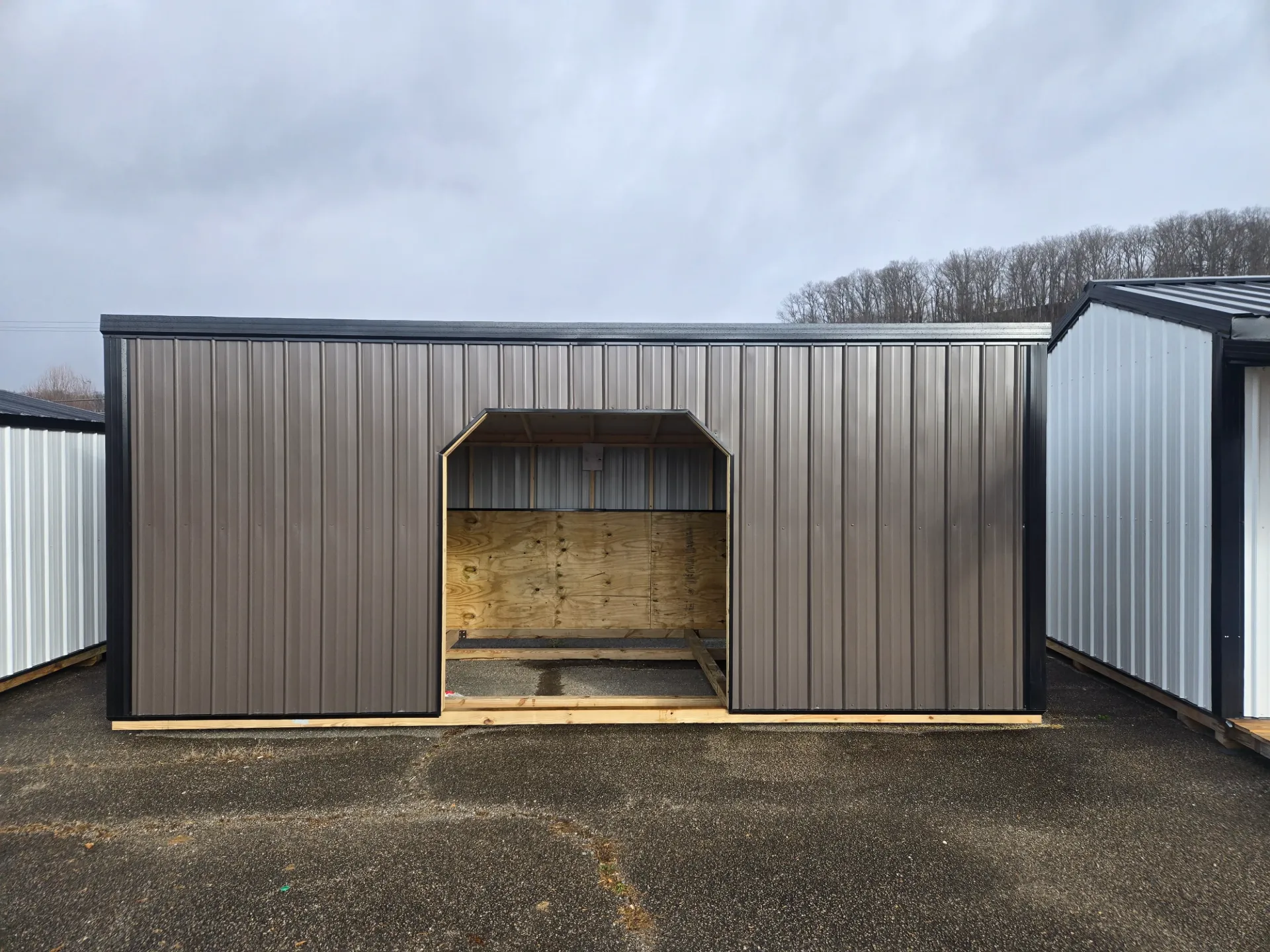 Run-In Shelter 10x20