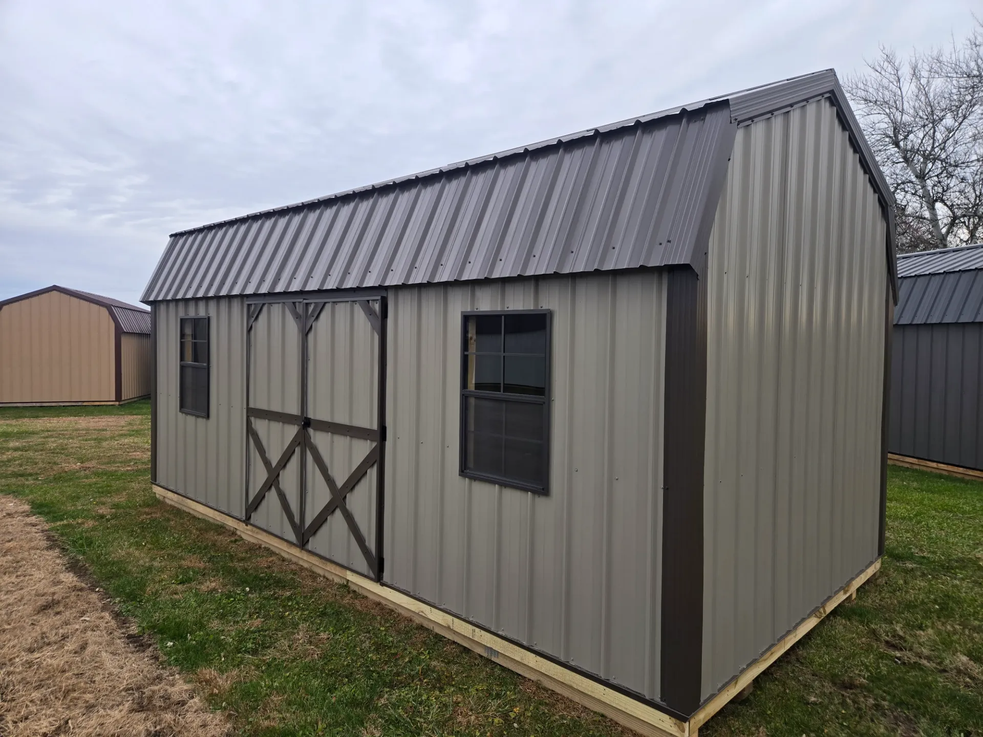 [EM1025294] Lofted Barn 10x20